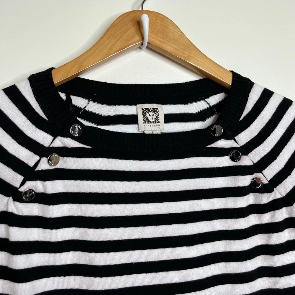 Anne Klein Striped Color Block Sweater Top Women’s Size Small Snap Detail Soft - Image 2