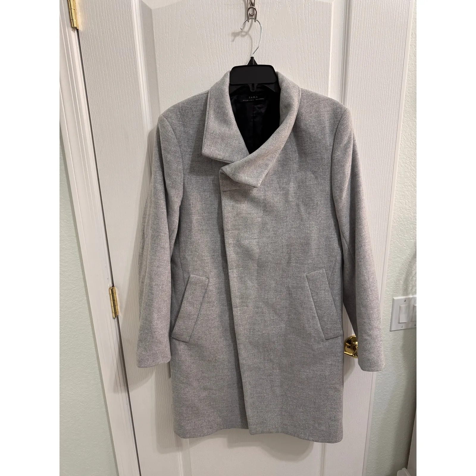 ZARA Women Light Gray Wool Blend Coat Asymmetrical Collar Button Front M - Image 3