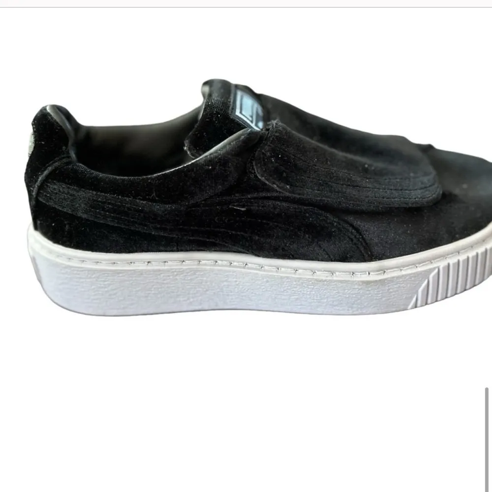 PUMA Women's Basket Platform Strap Sneakers Black Size‎ 7.5 Casual Fashion - Image 5