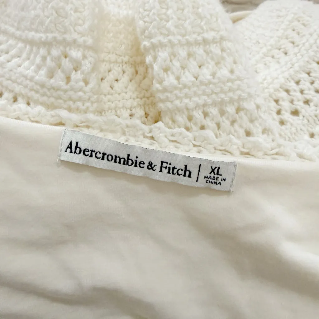 Abercrombie & Fitch Cream Crochet Tank Top - Image 4
