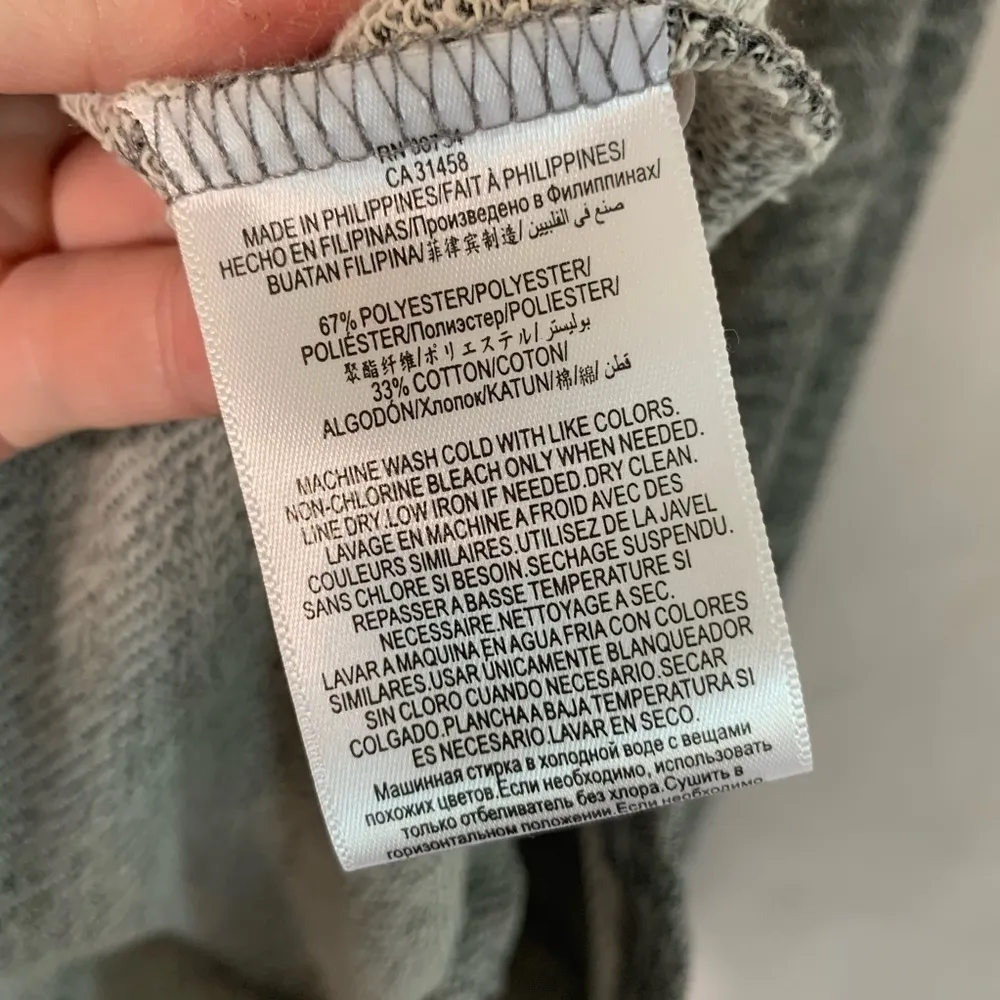 BCBGeneration Lightweight Gray Sweater Dress Size Small - Image 9