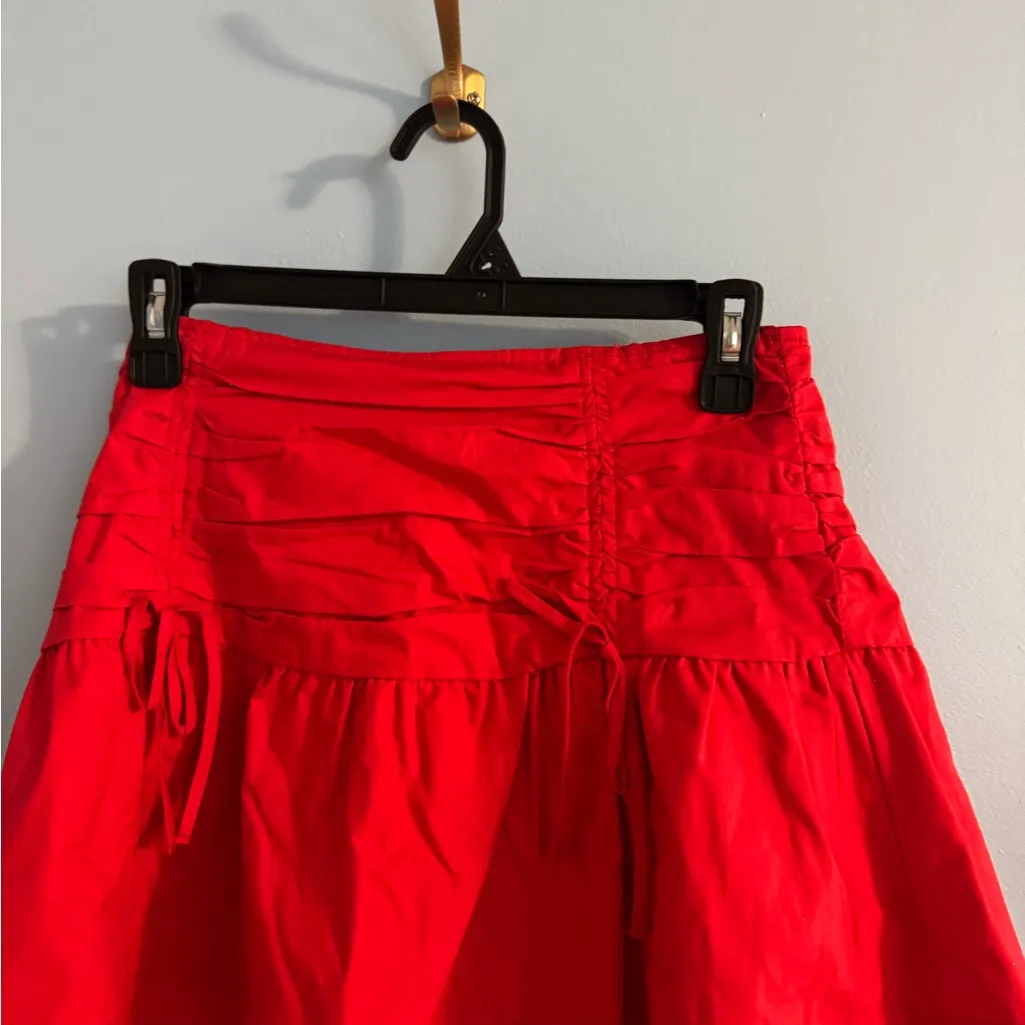 NWT red mini skirt with built in shorts size M Size M - Image 2