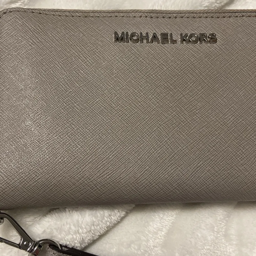 Michael Kors  Wallet - Image 2