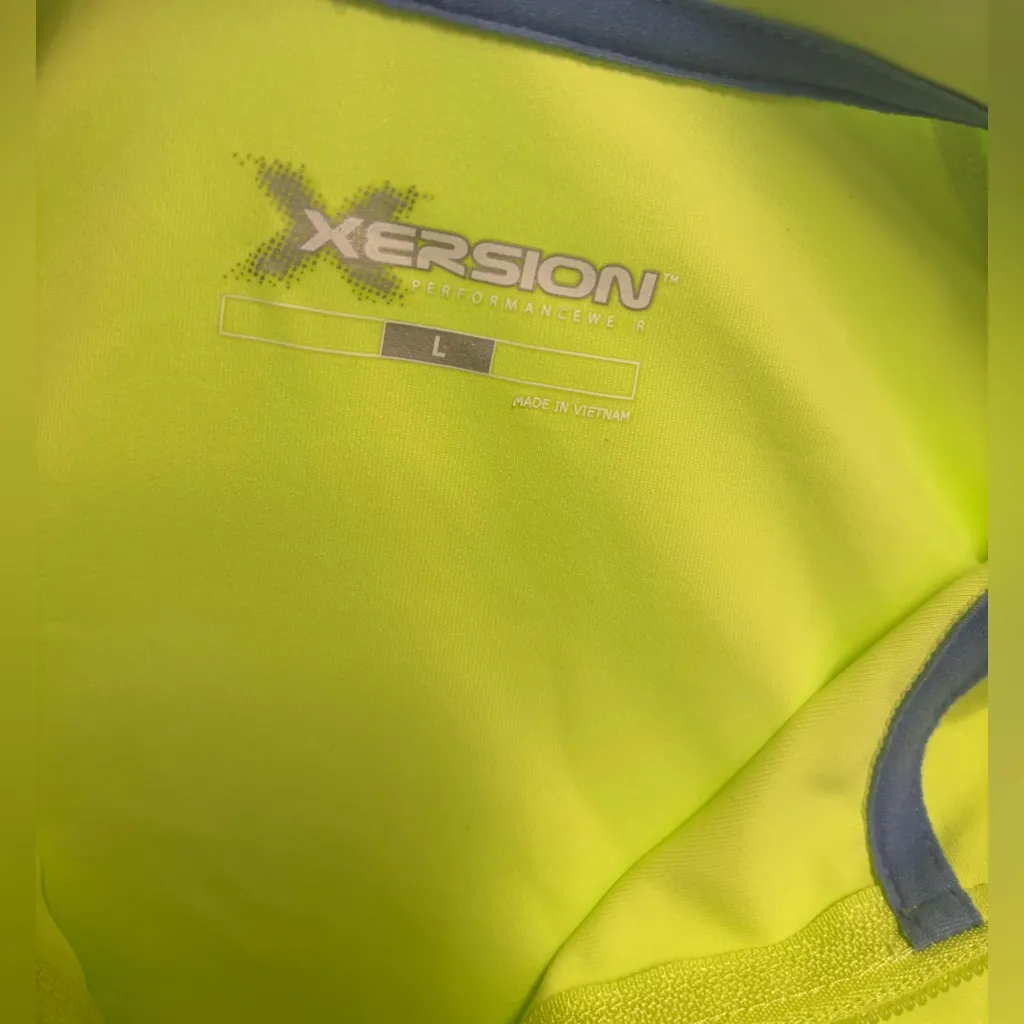 Xersion  Performance Full Zip Lightweight Jacket Women Sz L Thumbholes Activewear - Image 3