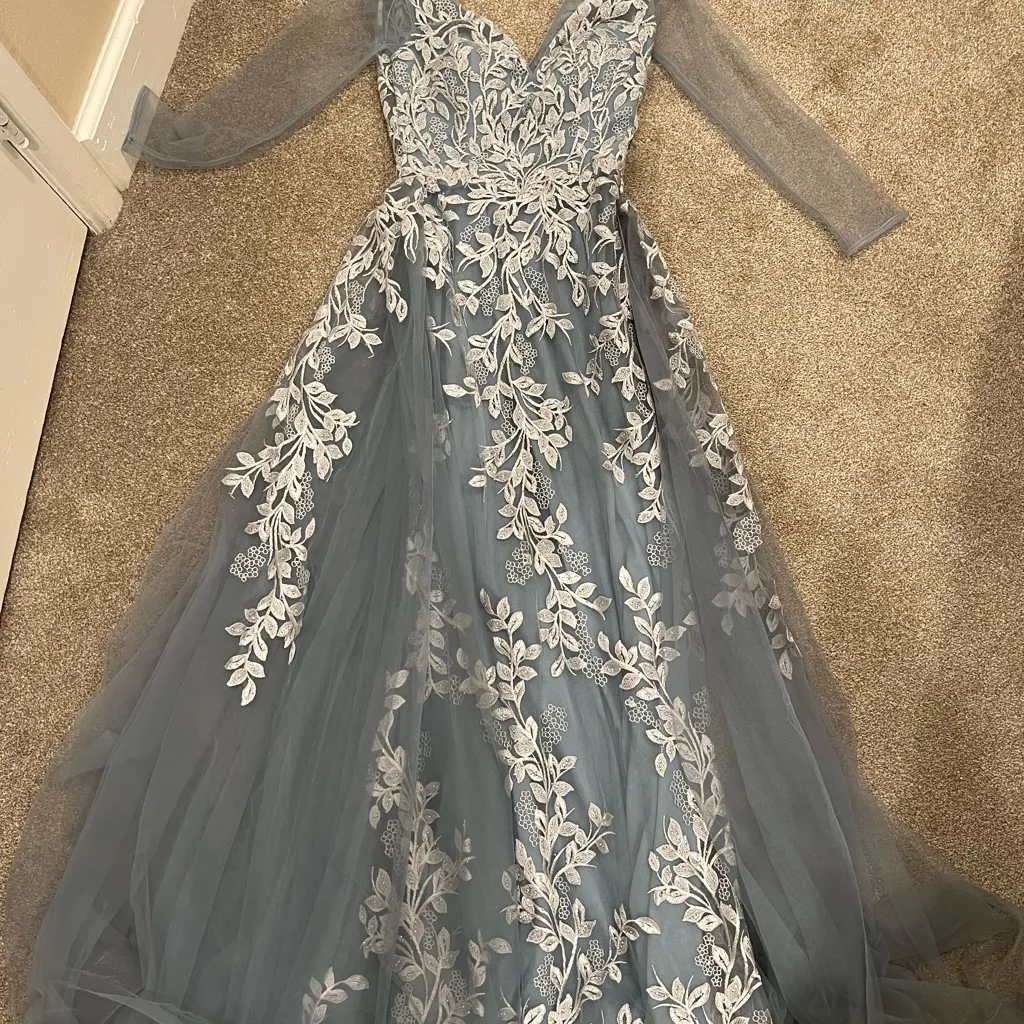 Elegant Blue Lace Evening Dress White Size 2 - Image 3