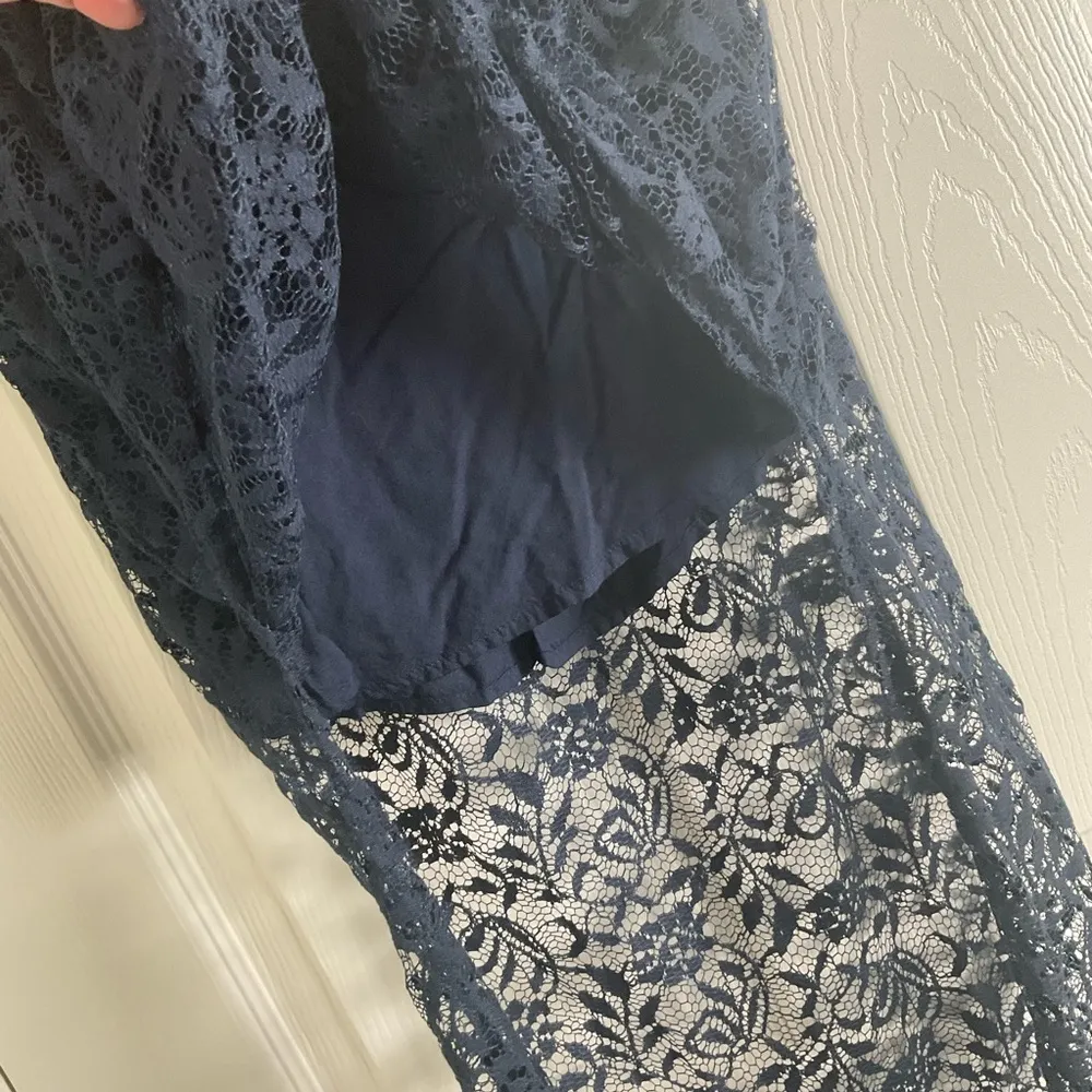Abercrombie & Fitch Navy Blue Lace Straight Maxi Skirt Medium. - Image 5