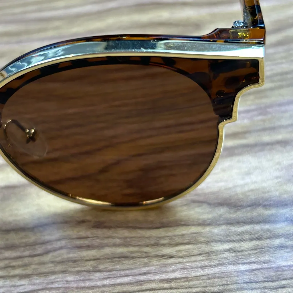 CiCi Hand Polished Tortoise Shell Cat Eye Sunglasses - Image 7