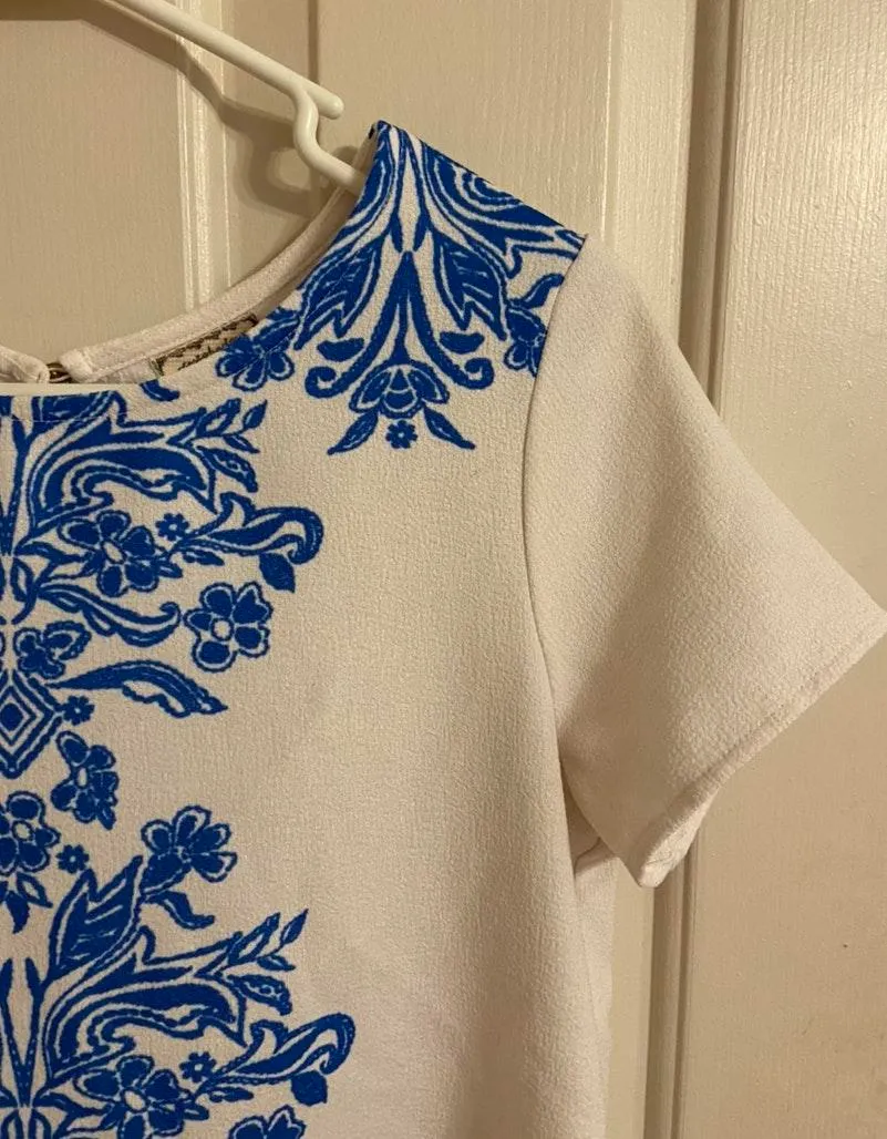 White And Blue Top Size M - Image 3