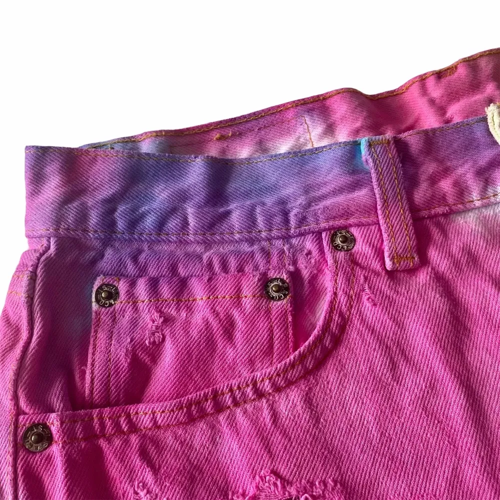 Vintage: Levi's® ★ Red Tab 501’s® ★ Ripped Tie Dye Cut Off Festival Denim Shorts - Image 5