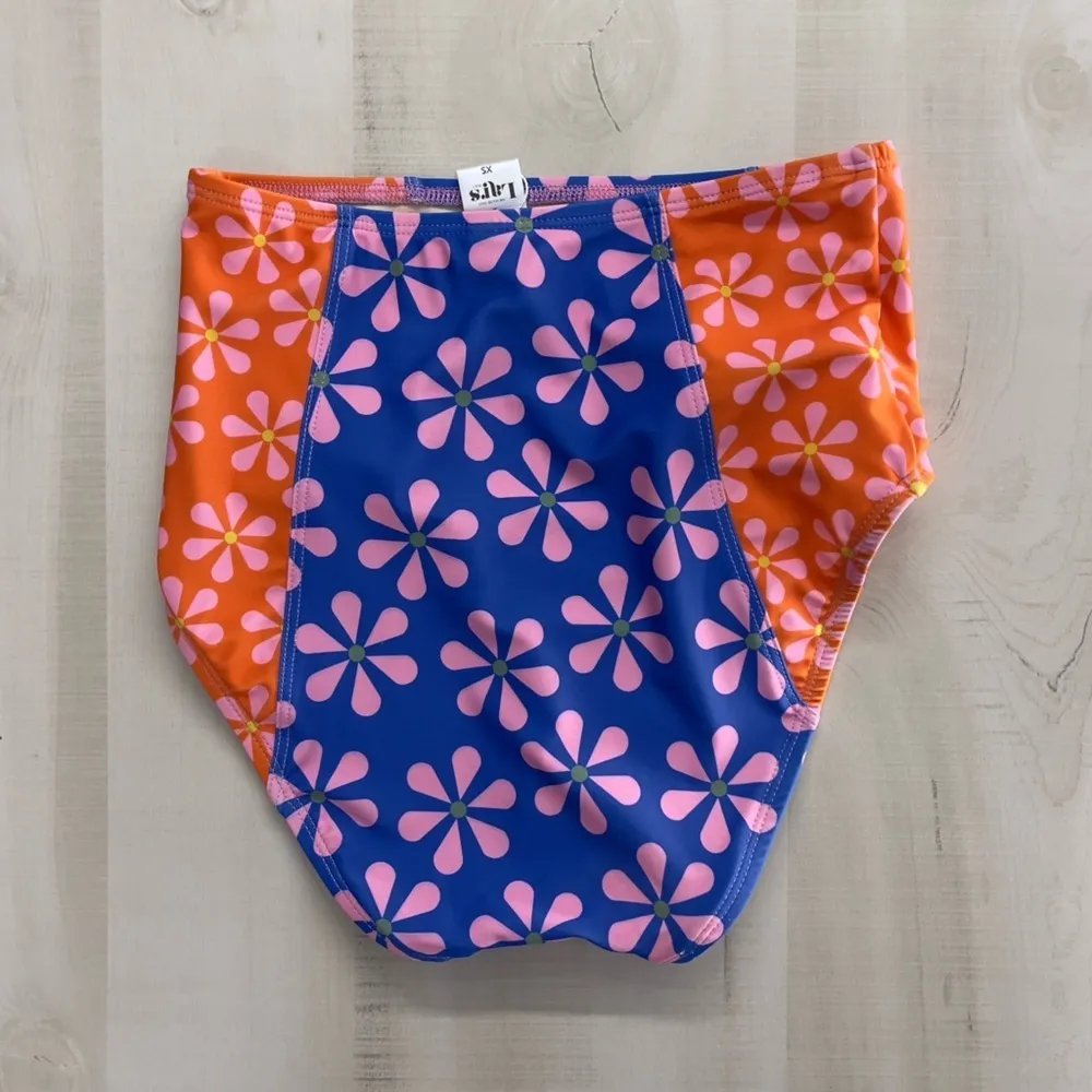 nwot LIME RICKI x the house that Lars built high rise floral swim bikini bottoms - Image 4