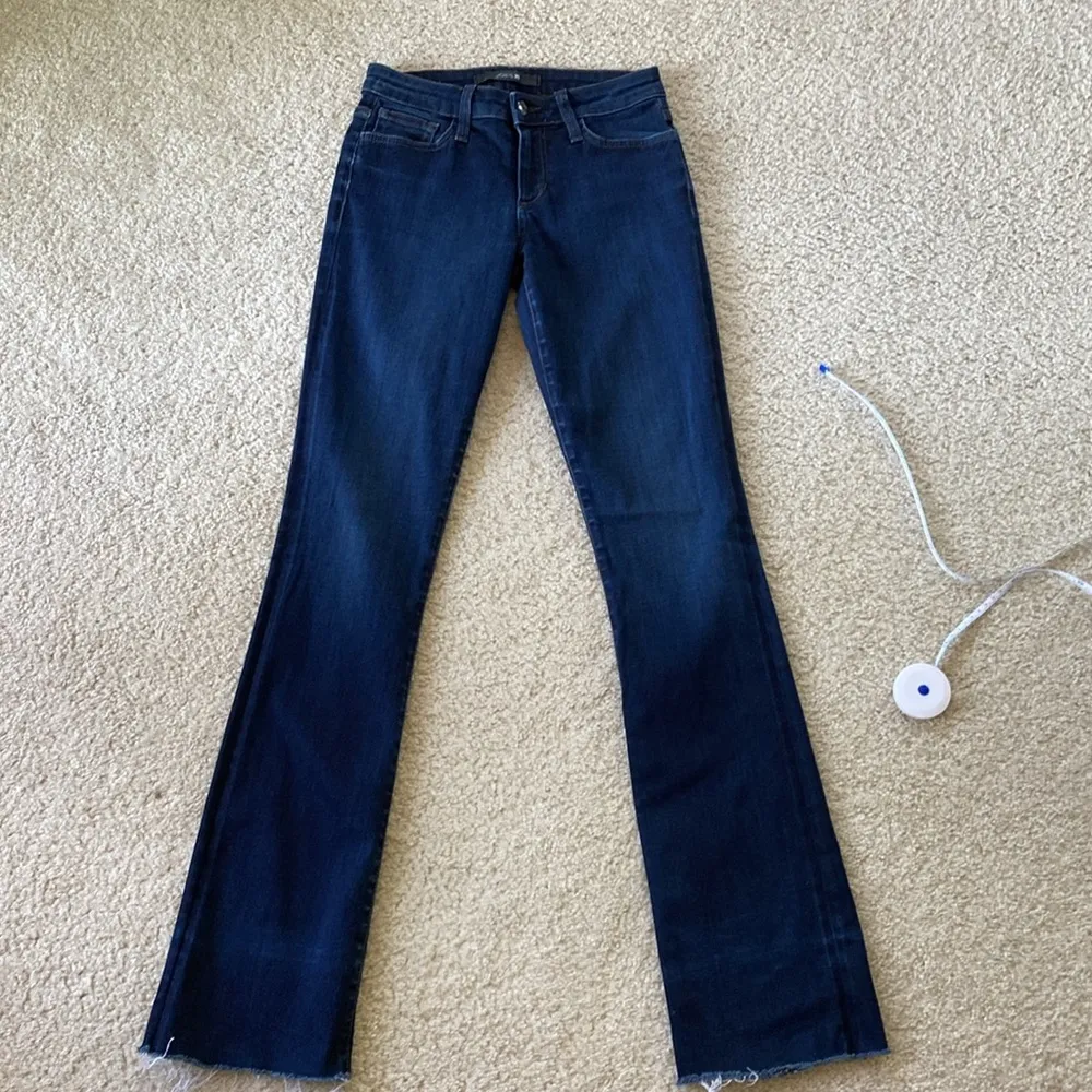 Joe’s 25 Curvy Bootcut dark wash raw hem blue  jeans - Image 7