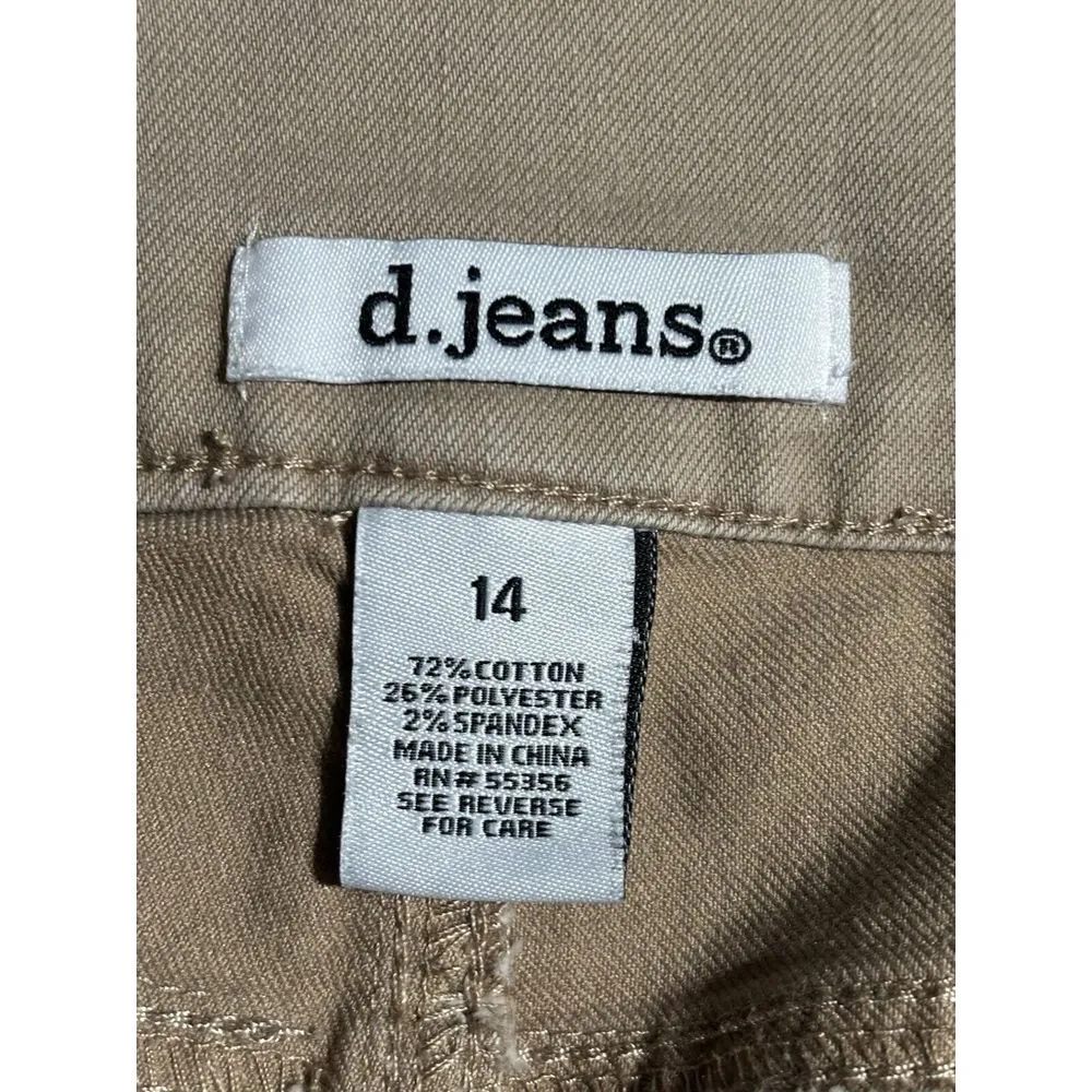 D. Jeans Light Wash Tan Tapered Capri Denim Jeans Size 14 Mid Rise‎ Pockets Zip - Image 4