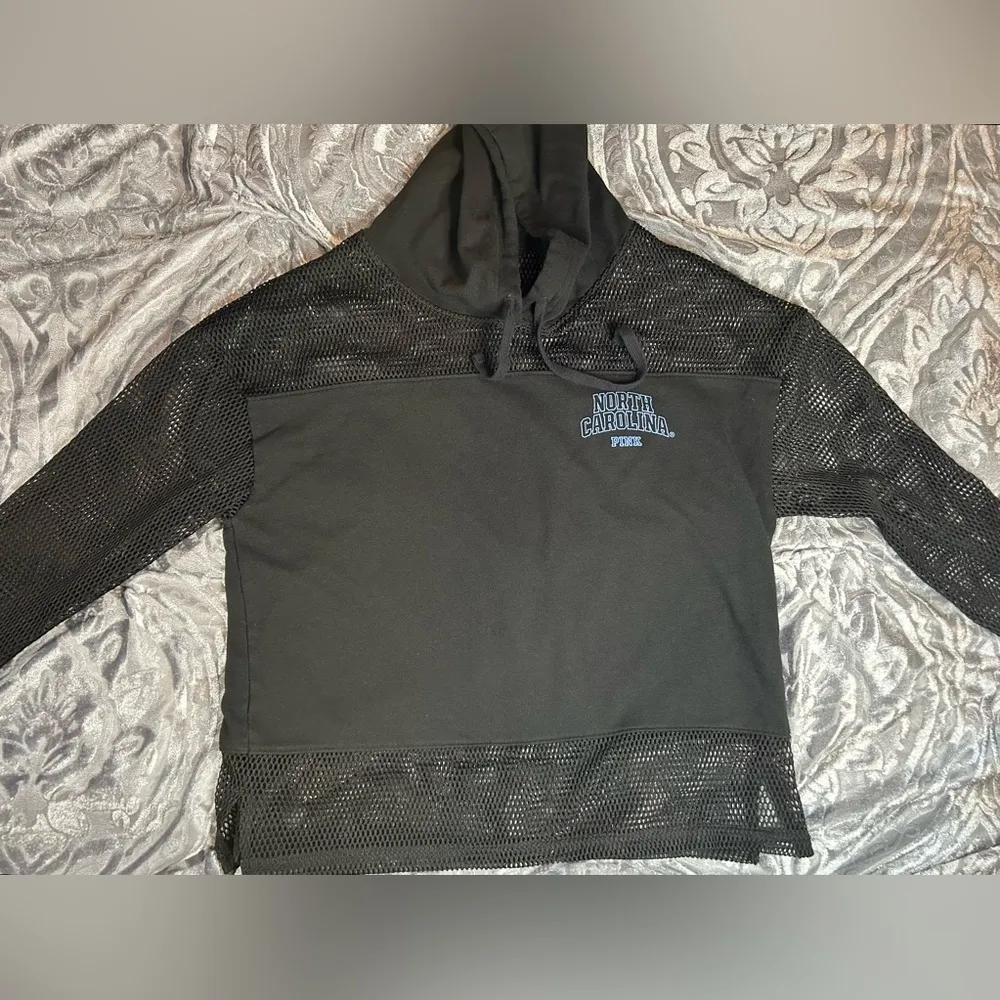 UNC Tarheels Pink Brand Mesh Top Medium - Image 7