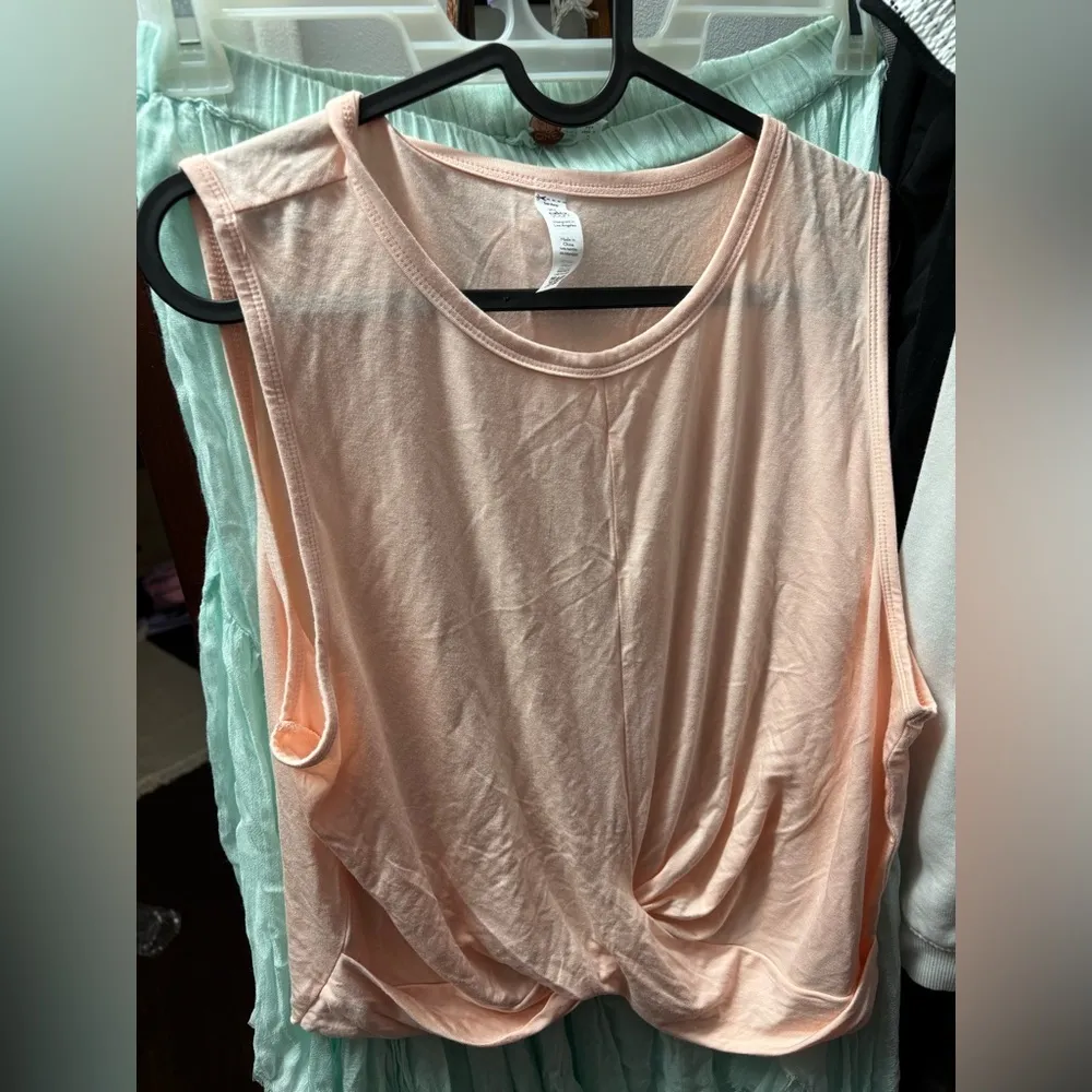 Alo Yoga  Peach Tank Top - Image 4