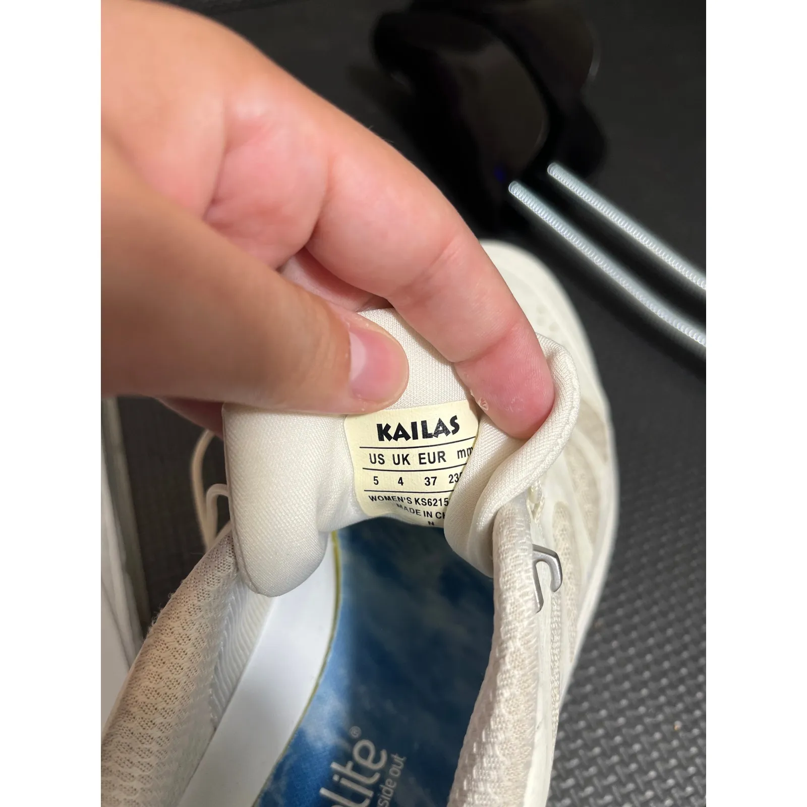 Kailas fuga white nasa vibram trail running shoes youth 5 womens 6.5‎ sneakers - Image 7