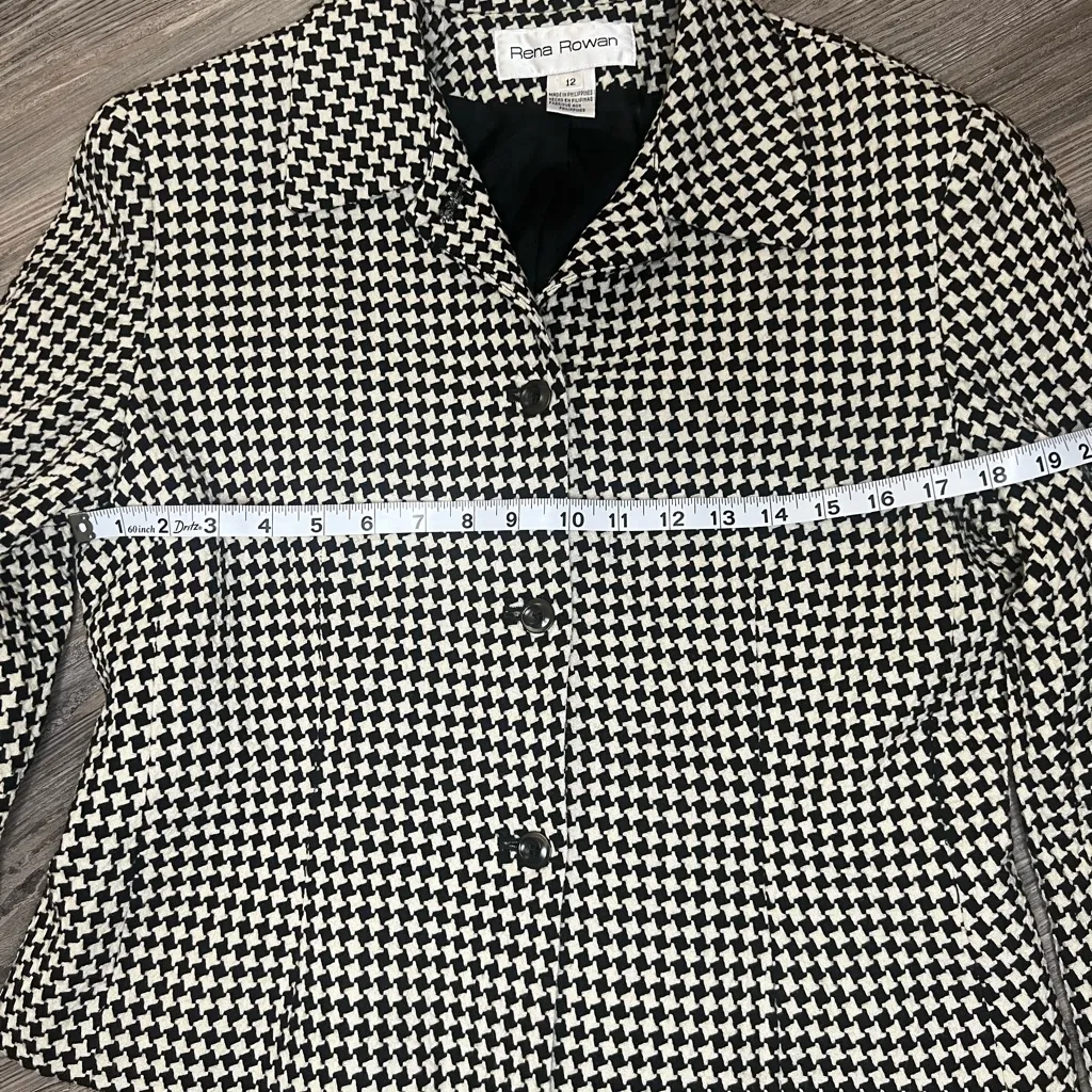 Rena Rowan Black and White Houndstooth Blazer - Image 6