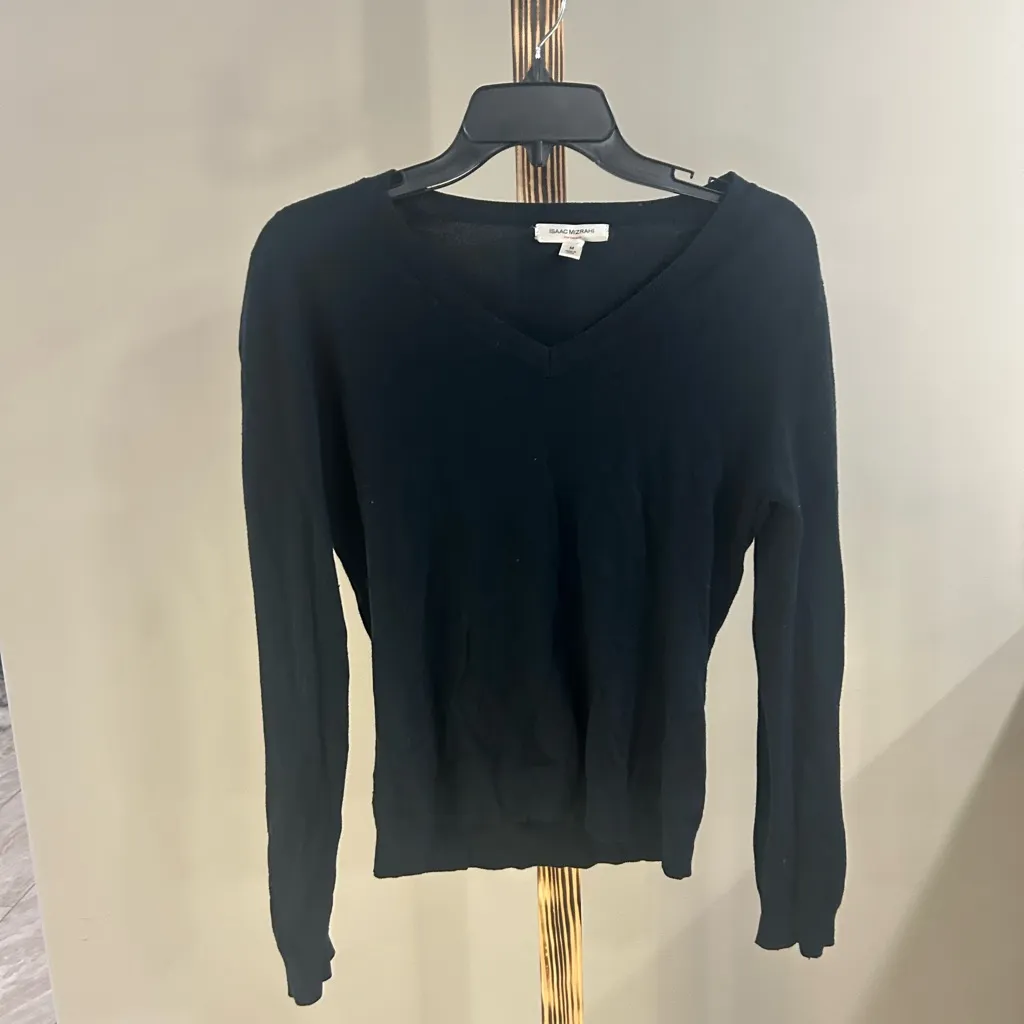 Isaac Mizrahi Black Long Sleeve Knit Sweater Womenโs Size Medium - Image 2