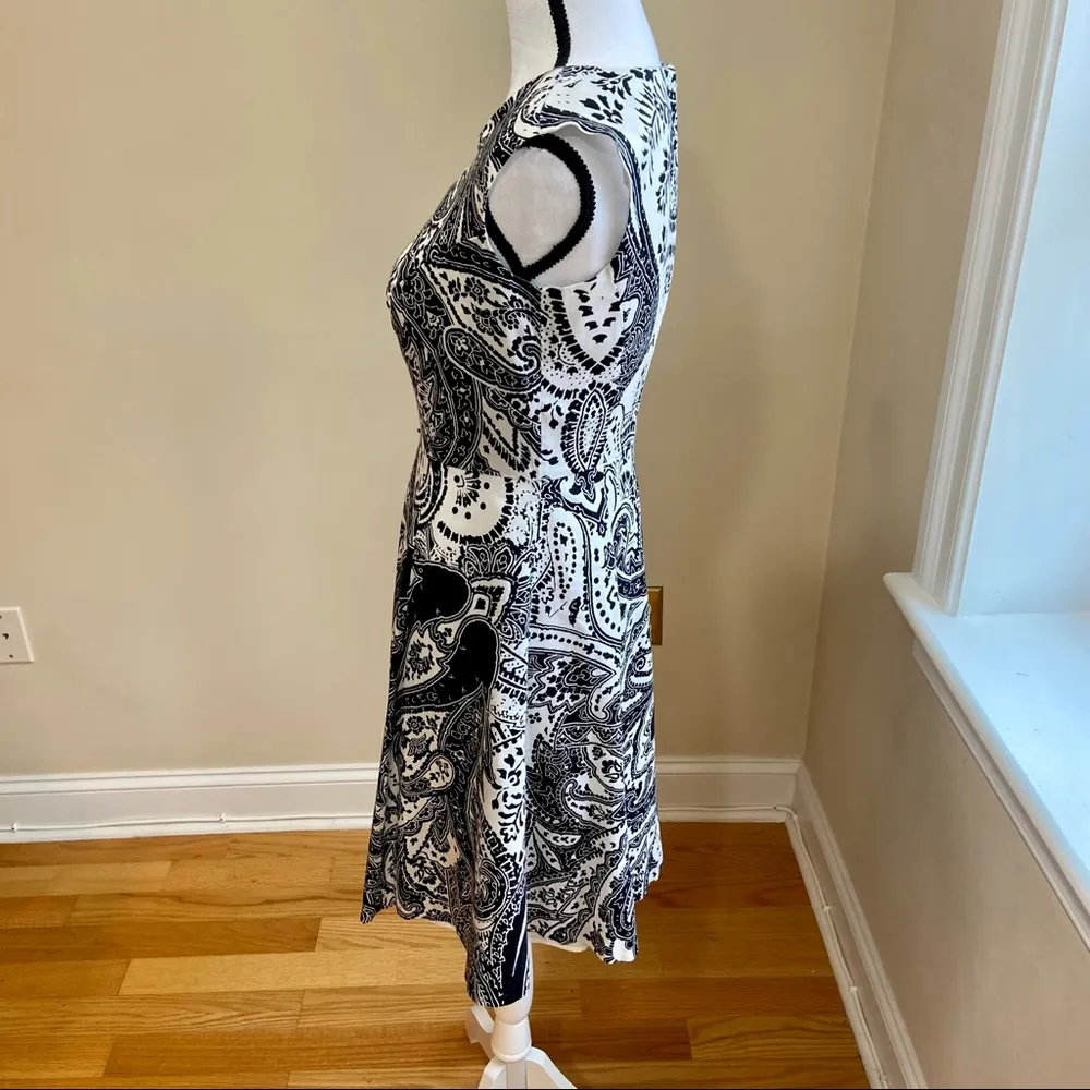 International Concepts Paisley Sleeveless Dress Black White 4 - Image 7