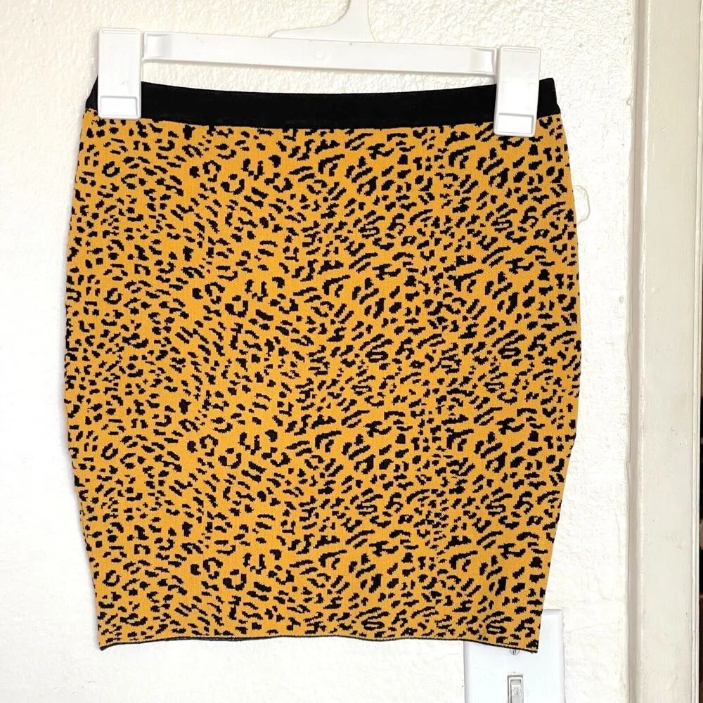 Hera Collection Womens Sweater Skirt Small Animal Cheetah Mobwives Jersey Shore - Image 2