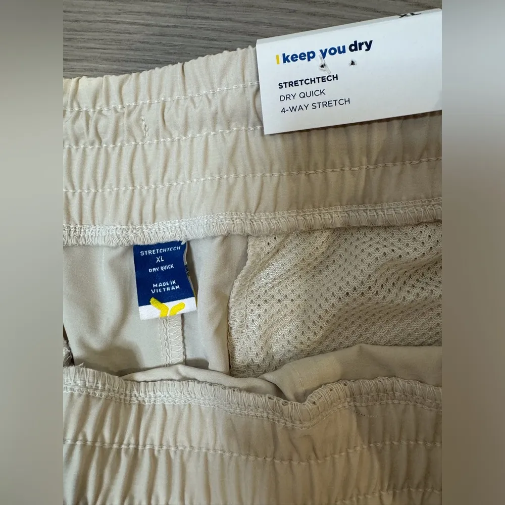 Old Navy  NWT Women’s High-Waisted StretchTech Shorts Size XL - Image 6