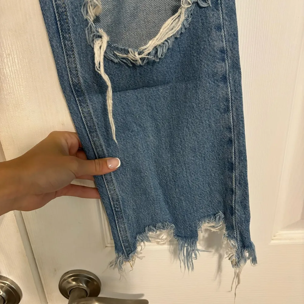 Free People We The Free Maggie Heavily Distressed Crop Jeans - Image 9