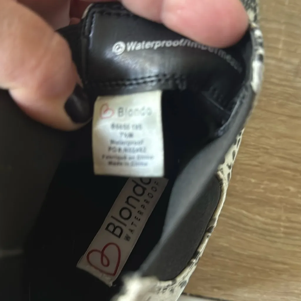 Blondo boots Waterproof leather 7.5 reptile snake print pointed toe - Image 4