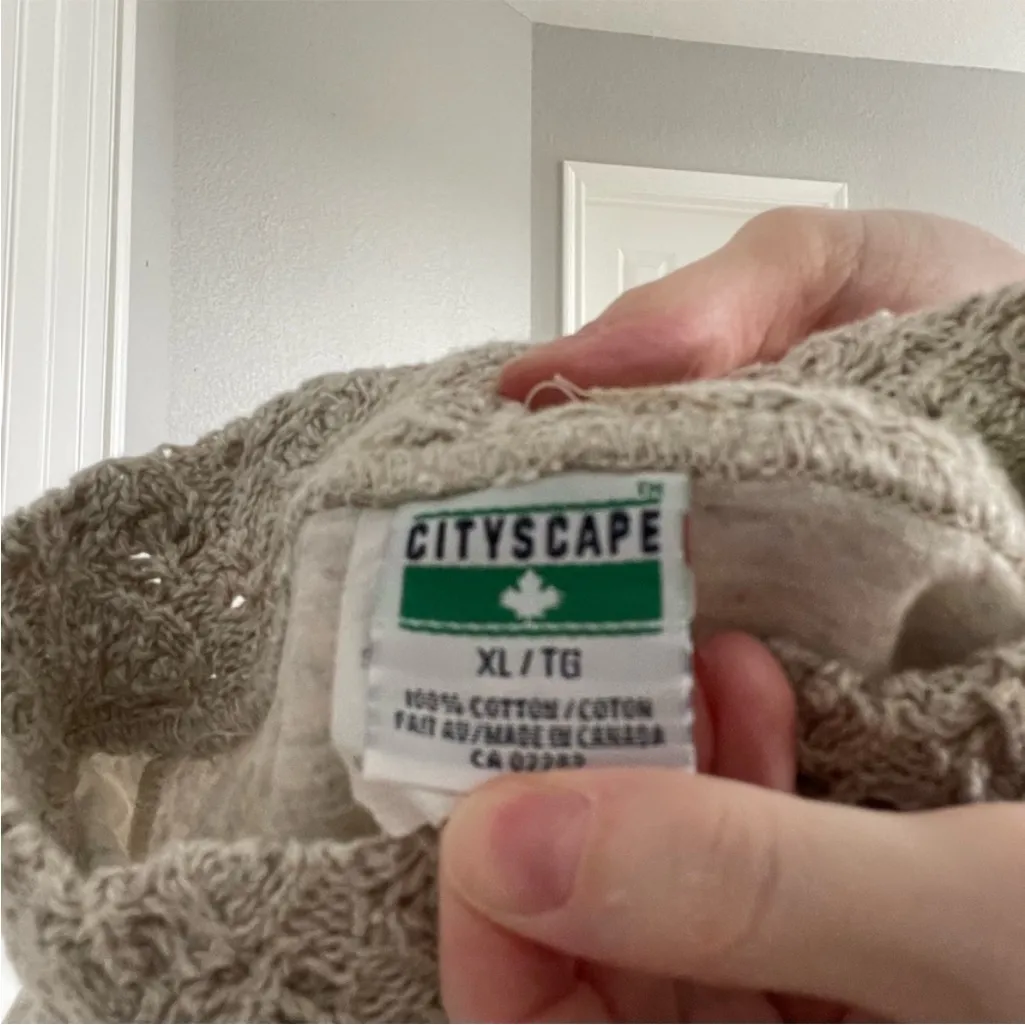 Vintage Vancouver Crochet Neck Embroidered Graphic Tee Shirt White Size XL - Image 5