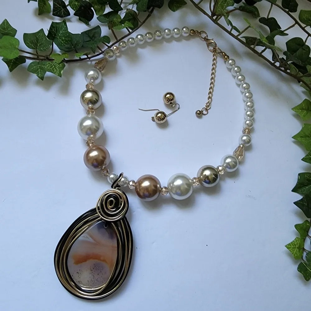 Faux Pearl Crystal with Wired Agate Stone Pendant Necklace Earrings Set Gold - Image 2