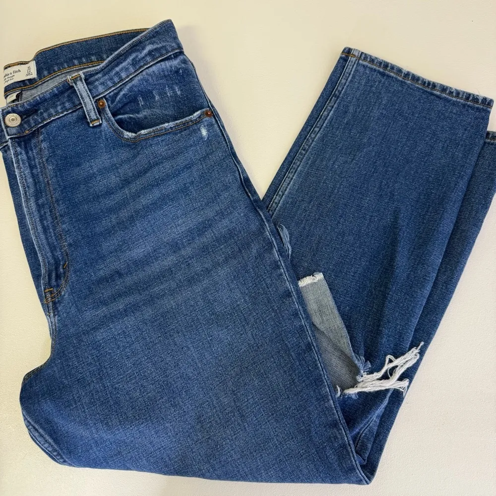 Abercrombie & Fitch Ankle Straight Ultra High Rise Blue Distressed Jeans 12 31 - Image 6