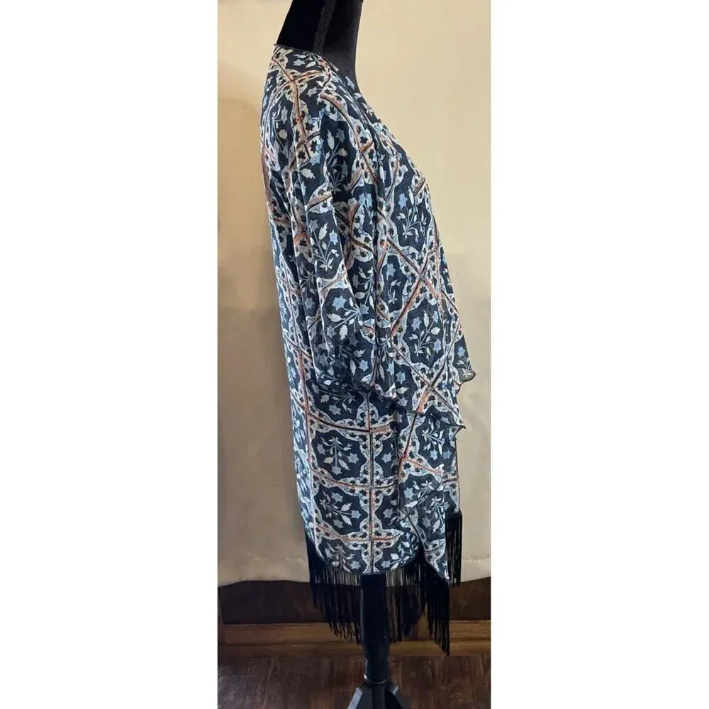 Lularoe Women’s Size Large Blue Floral‎ Black Fringe Kimono Cover Up Boho Beach - Image 4