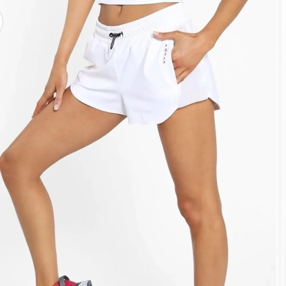 Koral Womens size S White Power Blackout 3” Gym Short Pockets Stretch Athleisure - Image 90