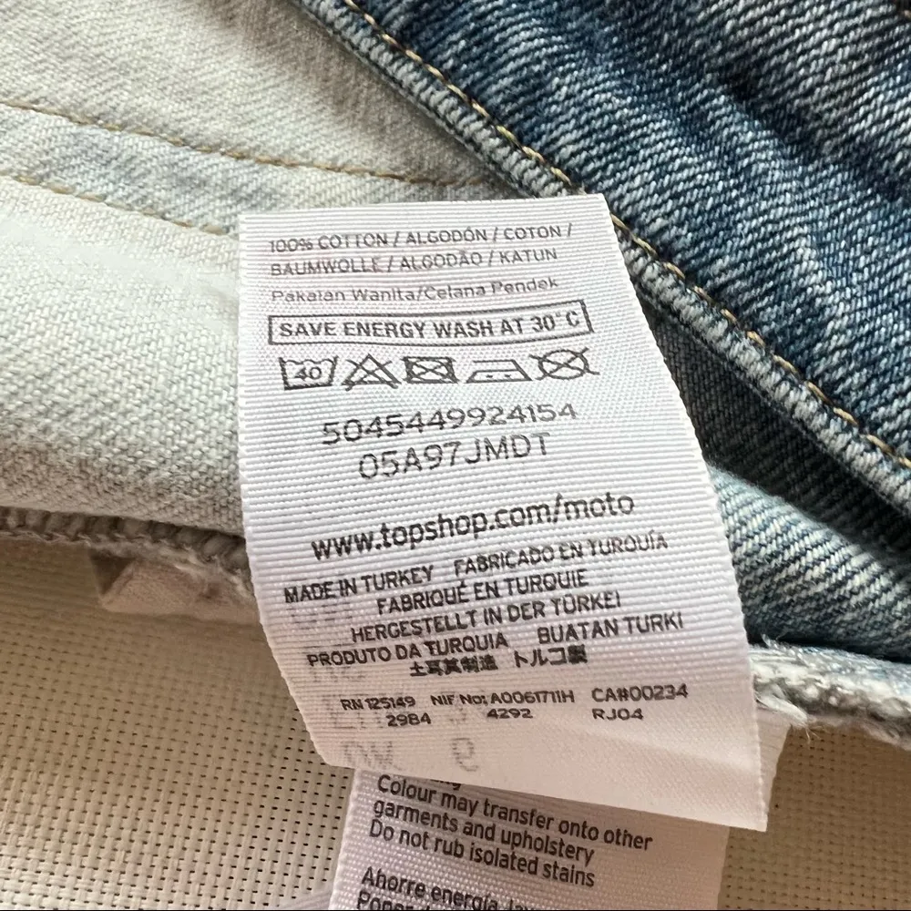 TOPSHOP Mom Ombré High Waisted Denim Jean Shorts - Image 13