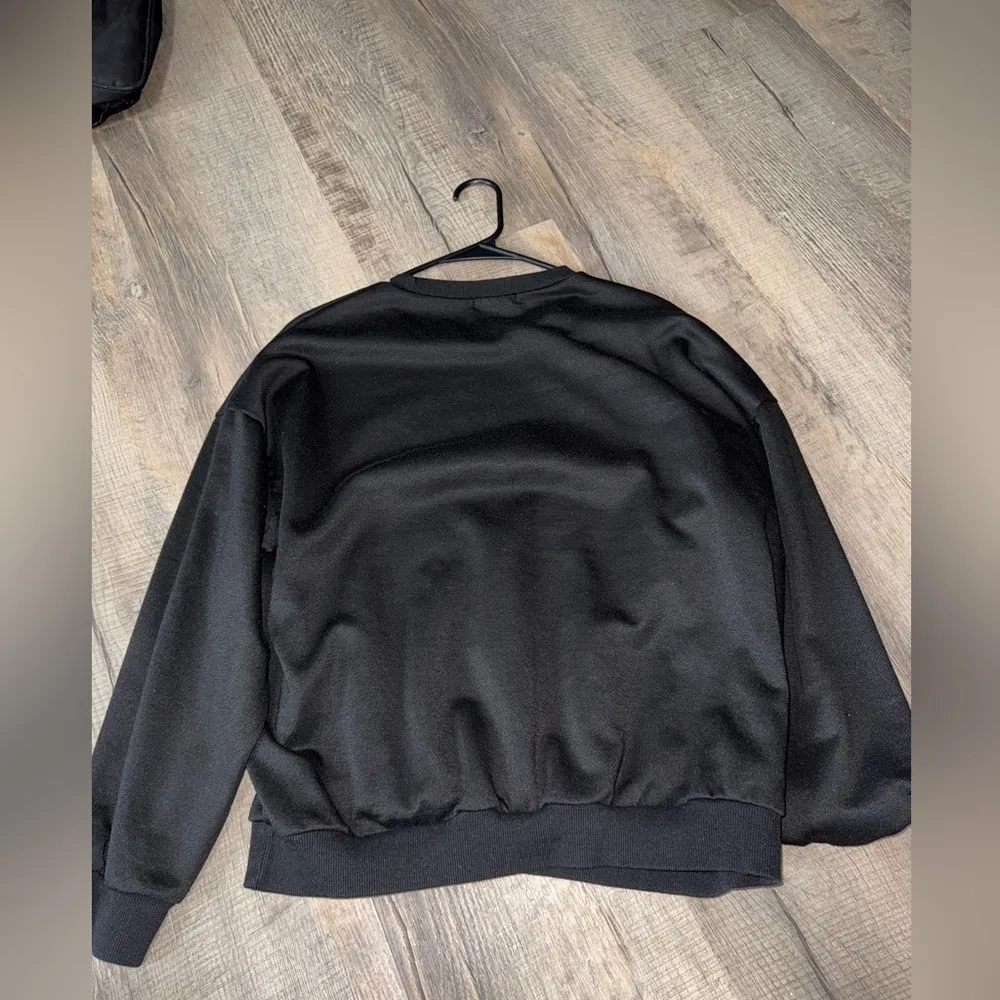 Crewneck!! - Image 3