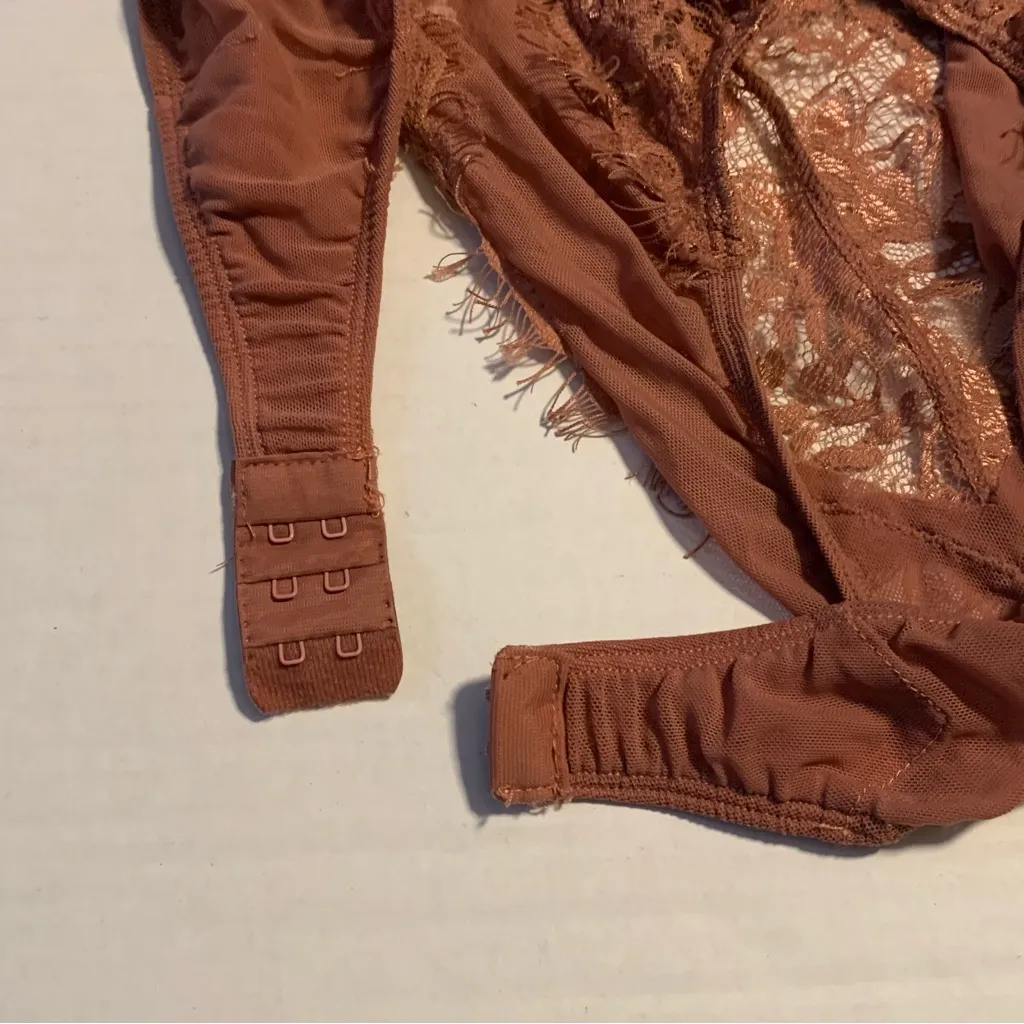 Tic Toc Mauve Lace Bodysuit - Image 6