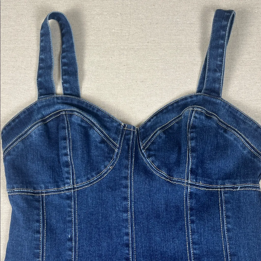 Vici Classic Blue Denim Bustier Dress
Size: Medium - Image 5