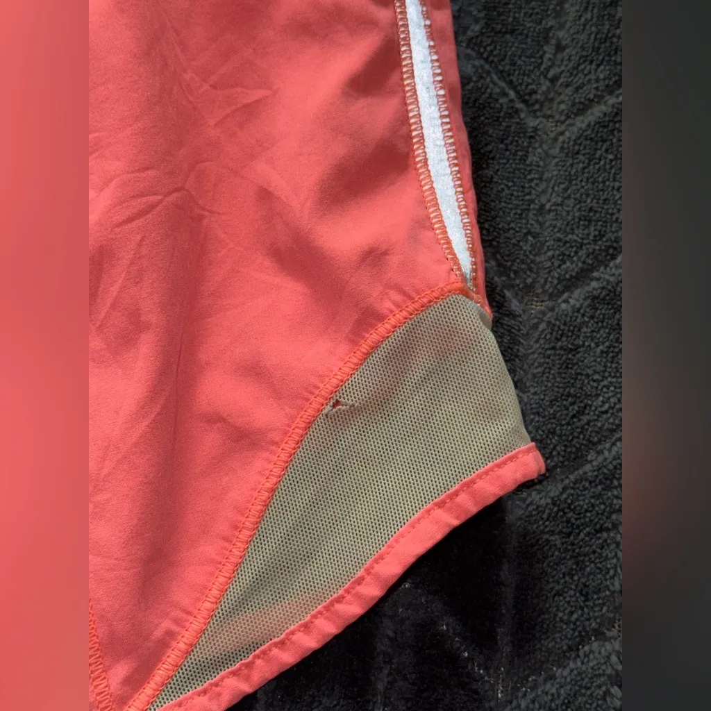 LULULEMON Hotty Hot Runnig Shorts Mesh Trim Vibrant Pastel Pink/Orange‎ Size 10 - Image 4