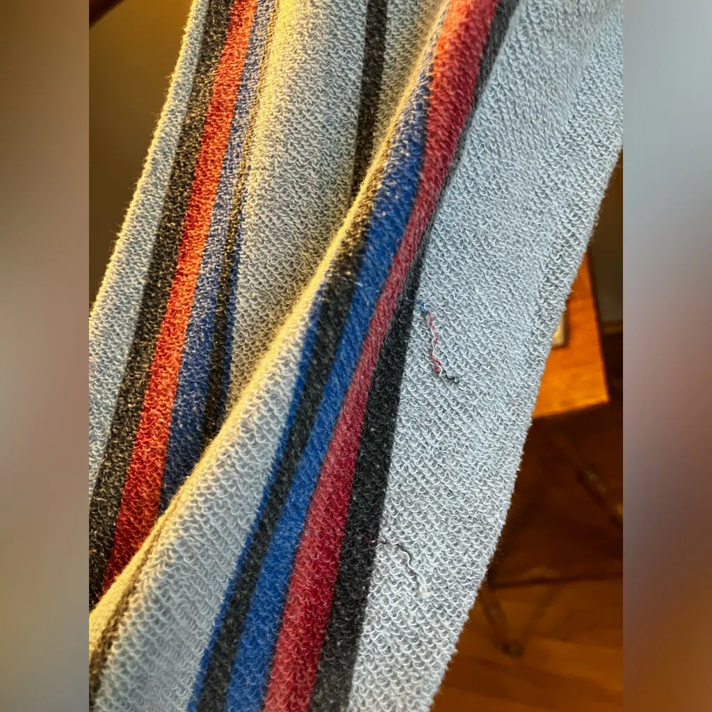 ⭐️ Brooklyn Cloth Baja Hoodie Striped Large - Image 2