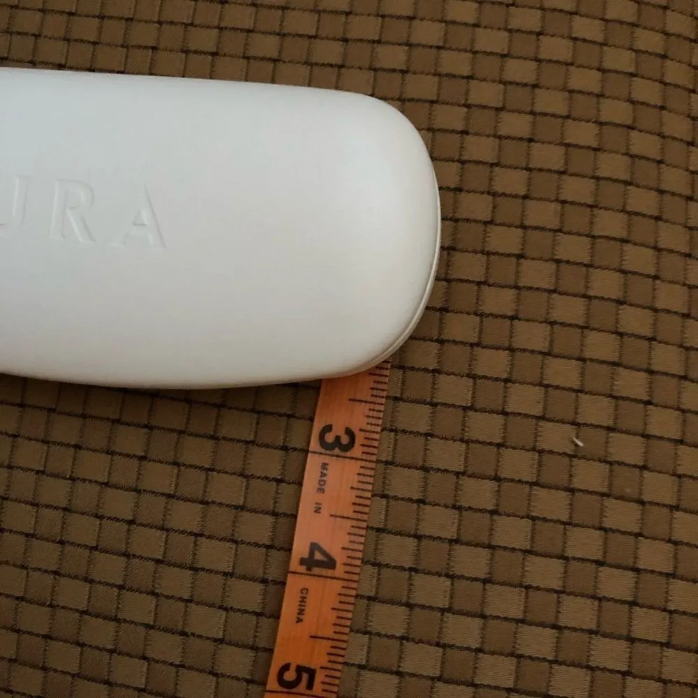 Tura hard glasses case - Image 6