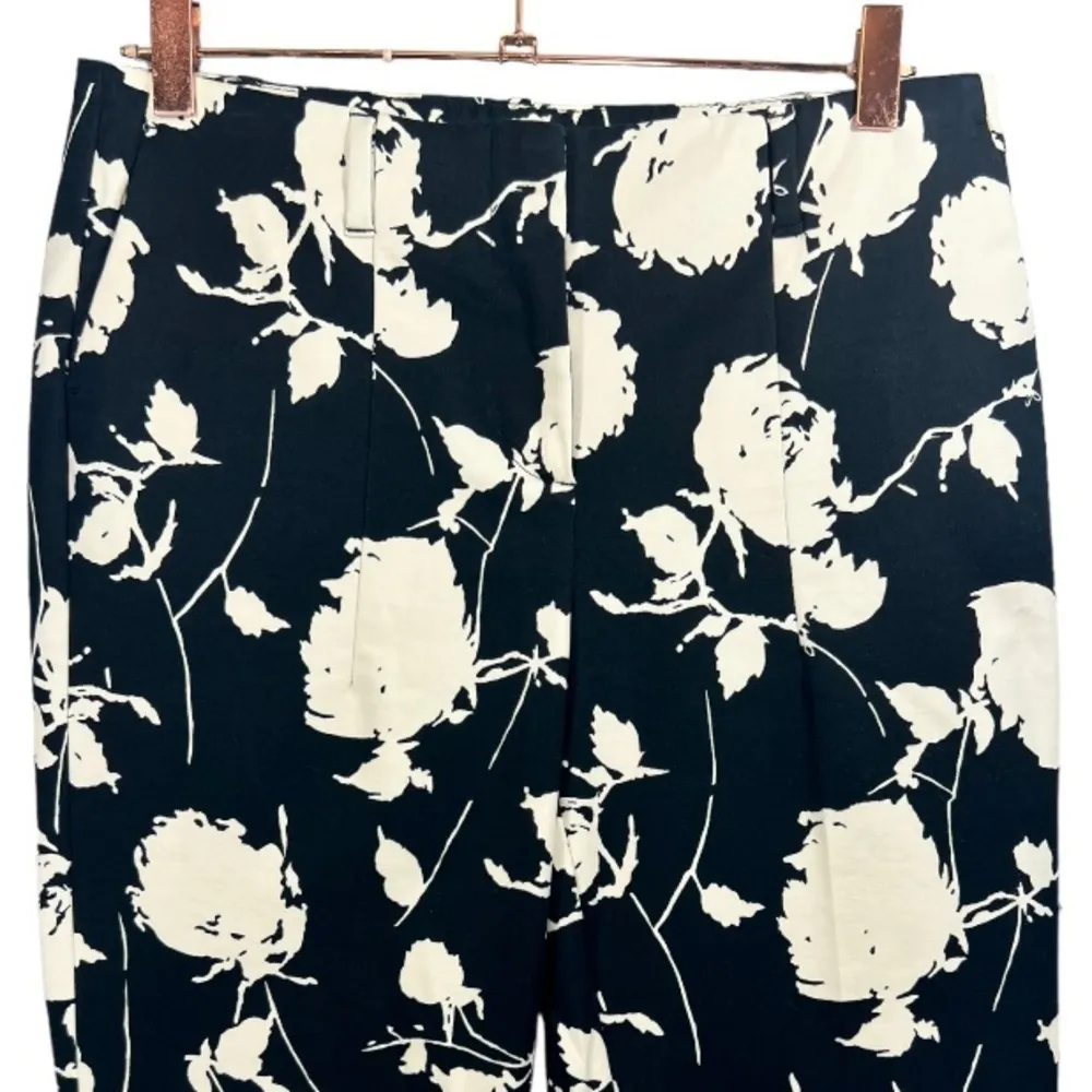 Boden Women's Black White Floral Print Cropped Trousers Pants Size 6 Long Preppy - Image 5