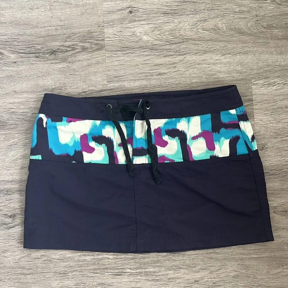 Patagonia Board Skirtie Women's Mini Skirt Size 8 Swim Surf Graphite Navy - Image 3