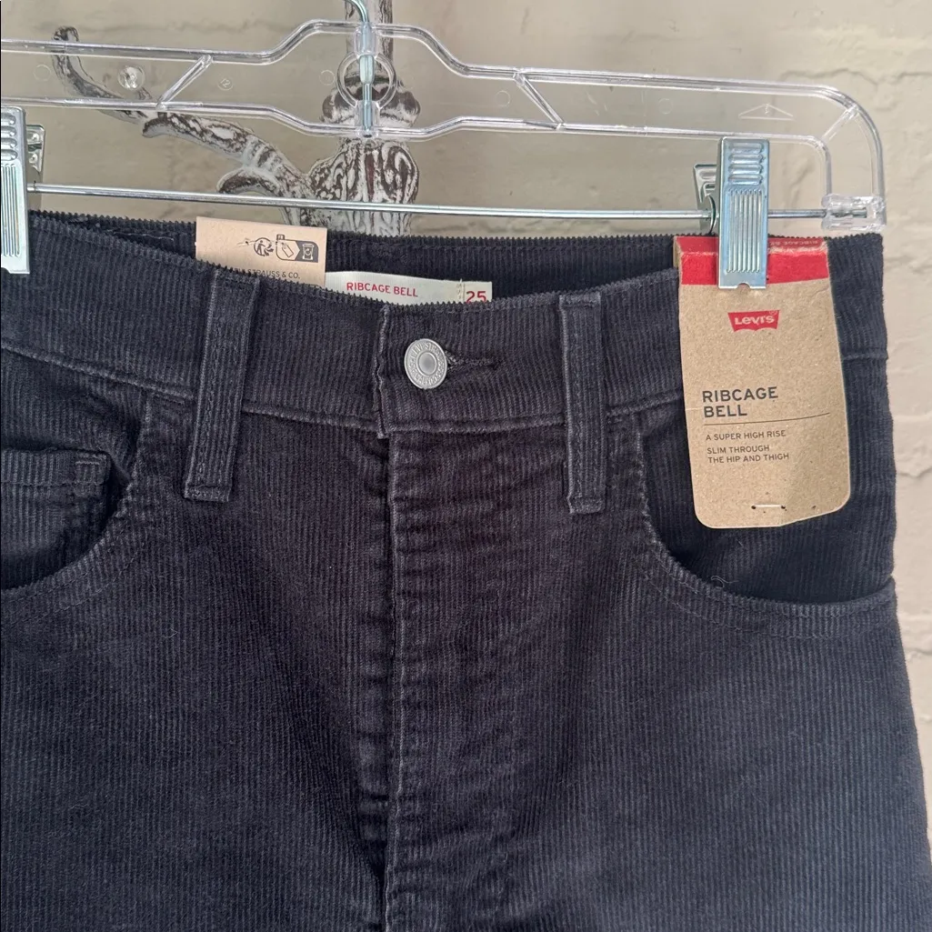 Levi’s ribcage bell corduroy super high rise black soft Tall NEW 25 X 32 - Image 3
