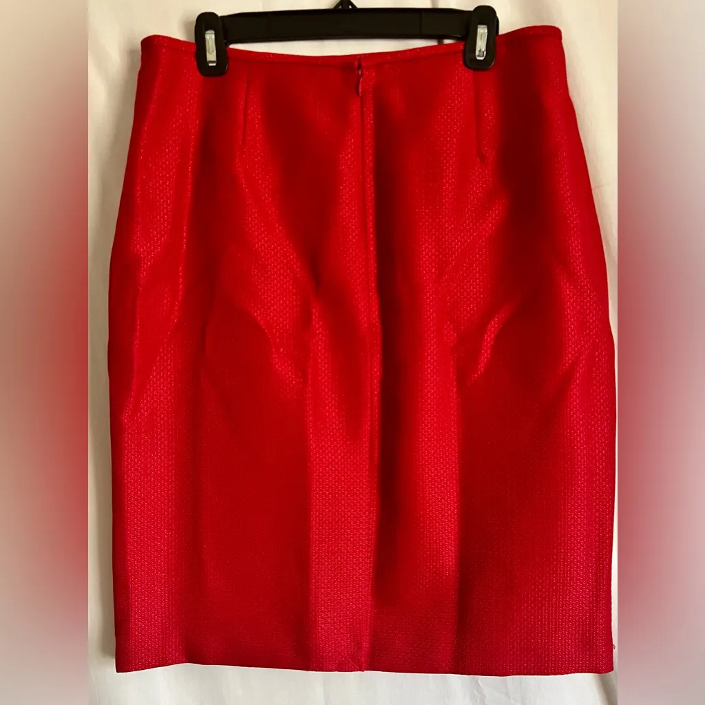 Isabella Suits Chic 2 Piece Red Blazer and Pencil Skirt Set for Women Size 12 - Image 7