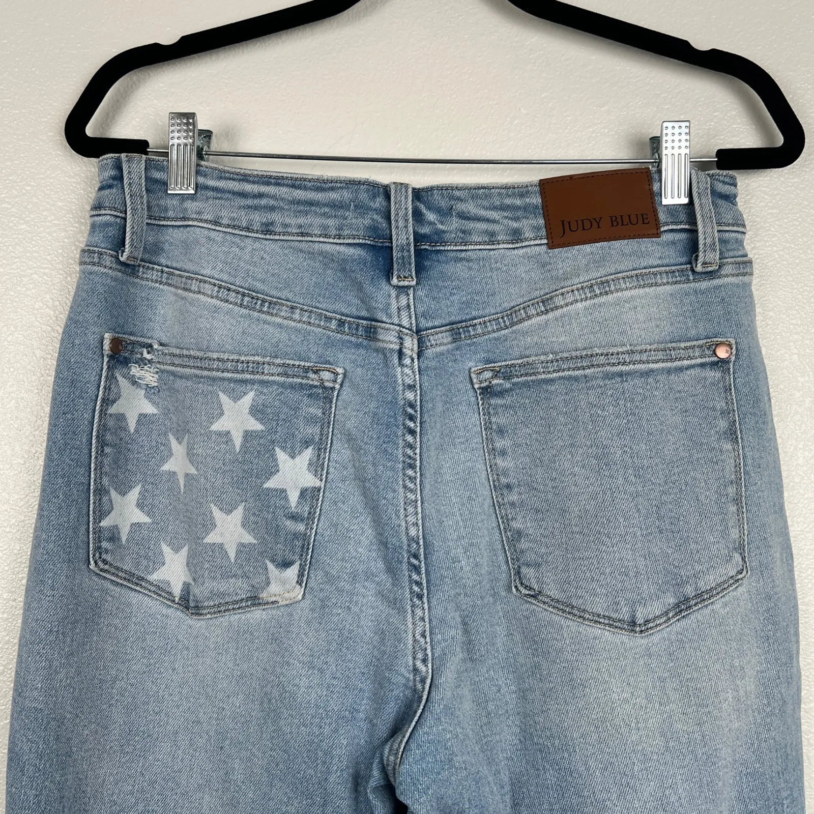 Judy Blue Women's Star pocket Boyfriend Cuffed Jeans Sz 30 - Image 9