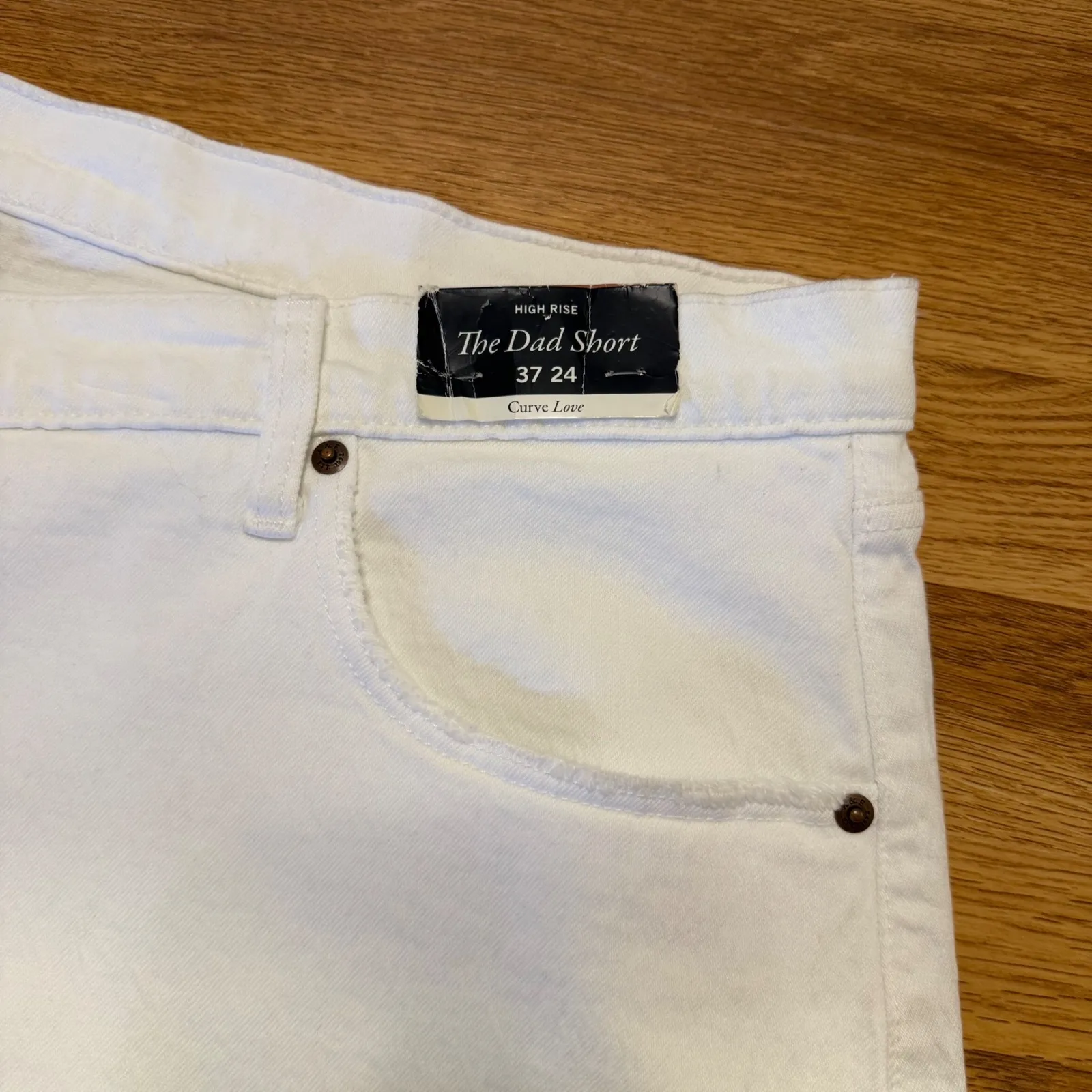Abercrombie & Fitch The Dad‎ Short White Denim 37/24 Curve Love High Rise - Image 2