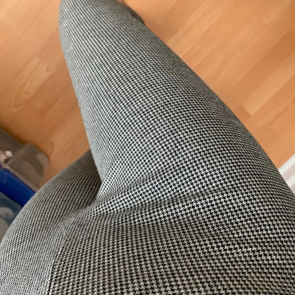 Forever 21 Trendy Pants - Image 3