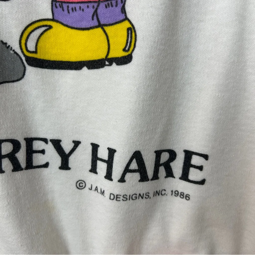 Vintage B.J. Frog Jam Designs 1986 Gray Hare Cartoon Top. White - Image 2