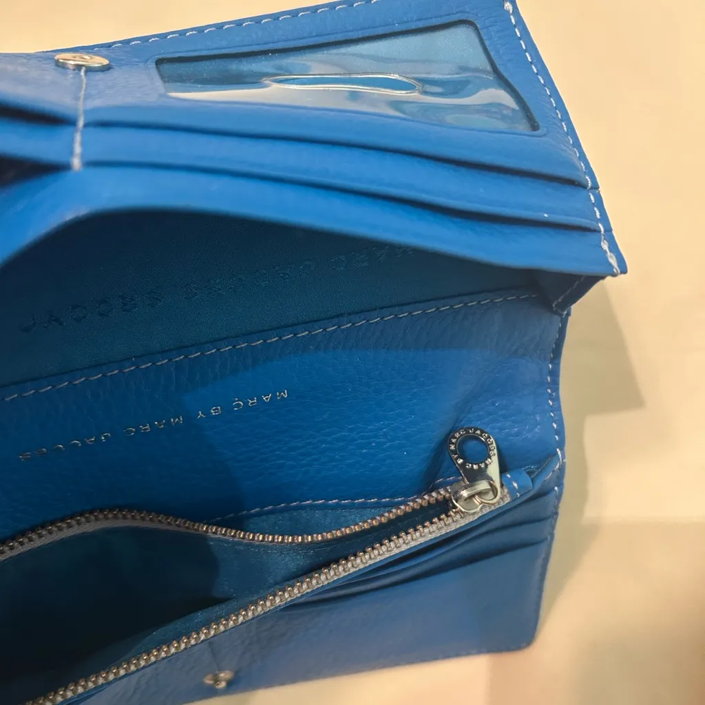 Marc by Marc Jacobs Wallet - Image 5