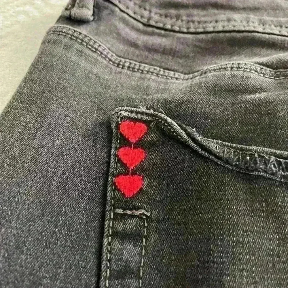 Walt Disney Alice Through The Looking Glass Jeans Giuliana Medium Straight Leg - Image 6