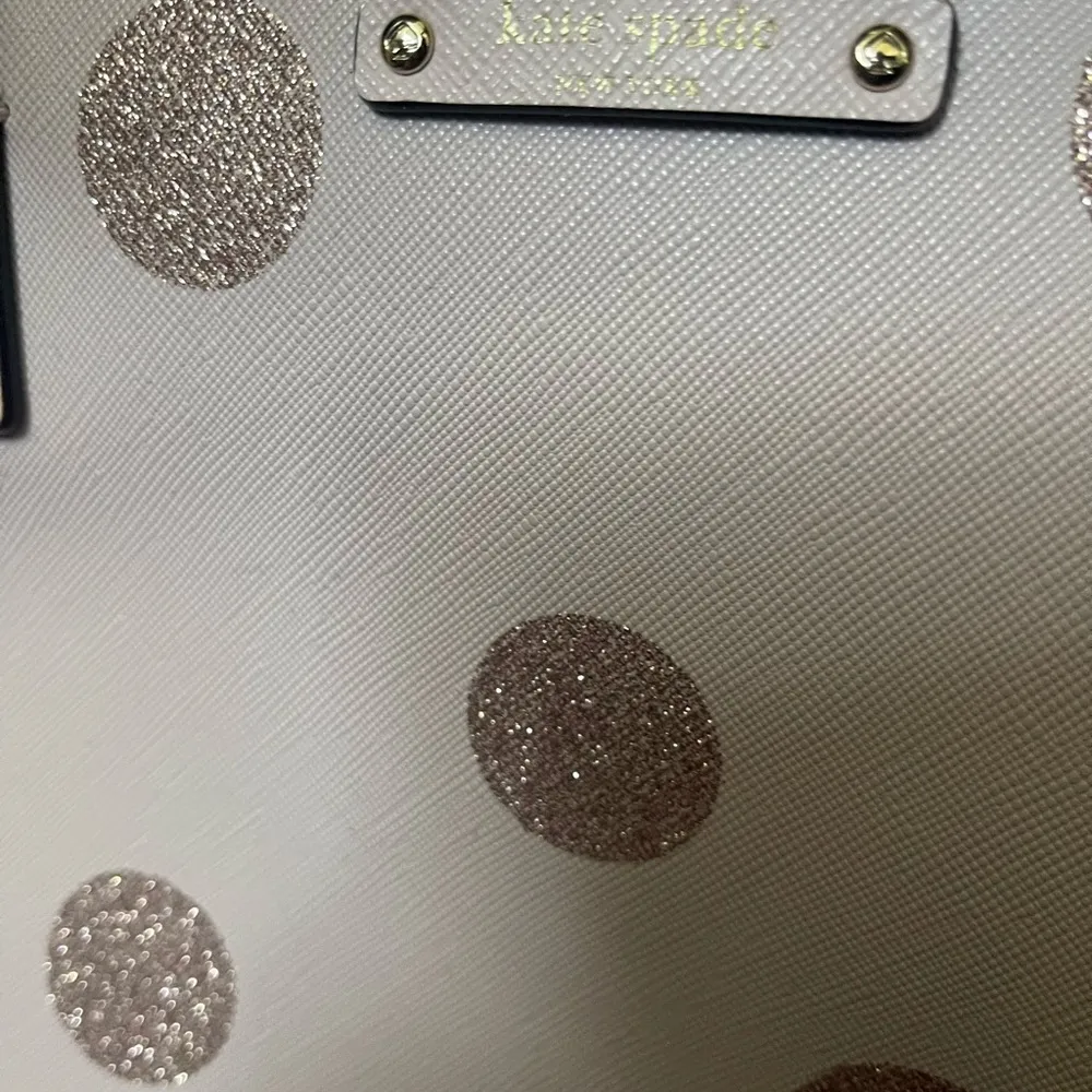 Kate Spade Pink Polka Dot Tote Pocketbook - Image 6