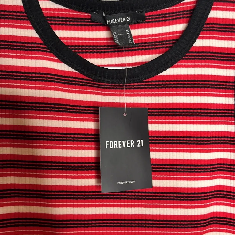 Womens crop top vest - Image 3